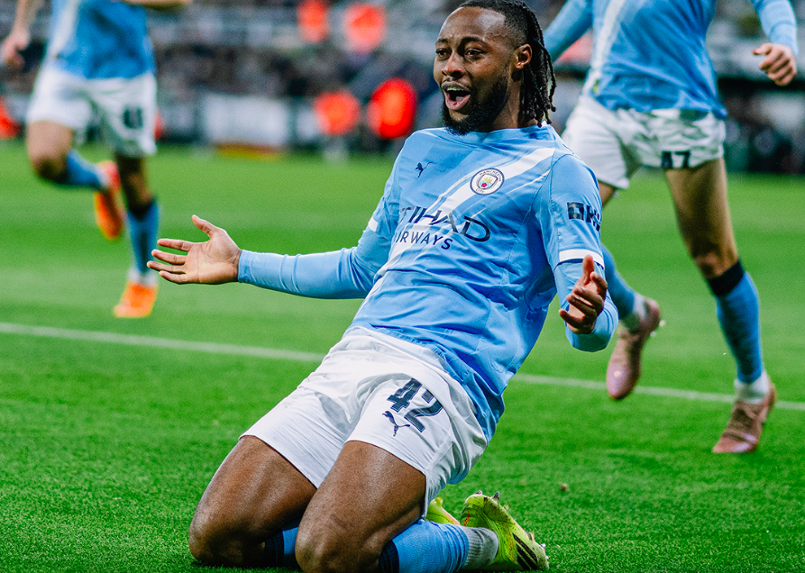 AG体育官方网站-半决赛首回合：曼城2-0卫冕冠军13场不败 塞梅尼奥加盟两场造3球